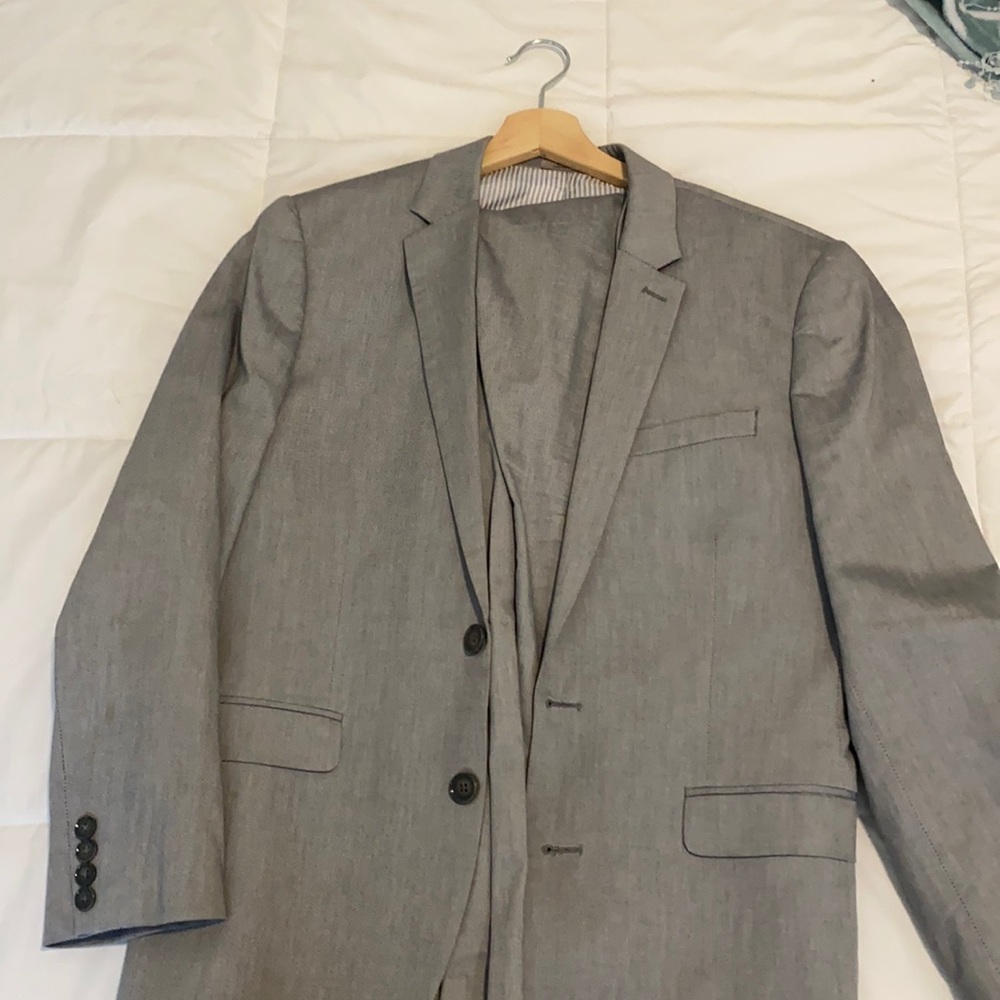 Express Extra Slim Light Grey Suit 38R